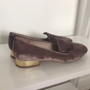 Steve Madden Shoes - Steve Madden Pink Velvet Loafers Steve Madden Shoes - Steve Madden Pink Velvet Loafers